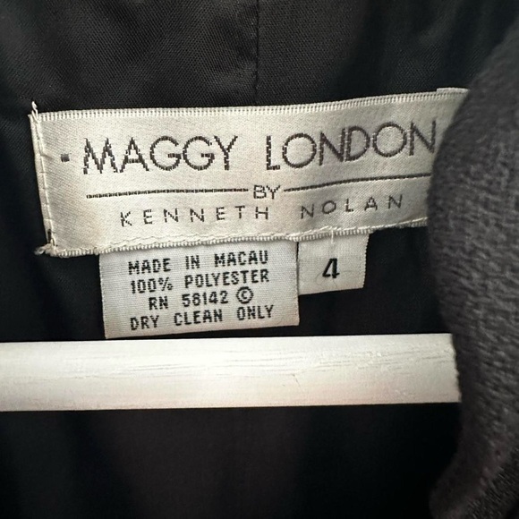 Vintage Maggy London Dress - Picture 7 of 8